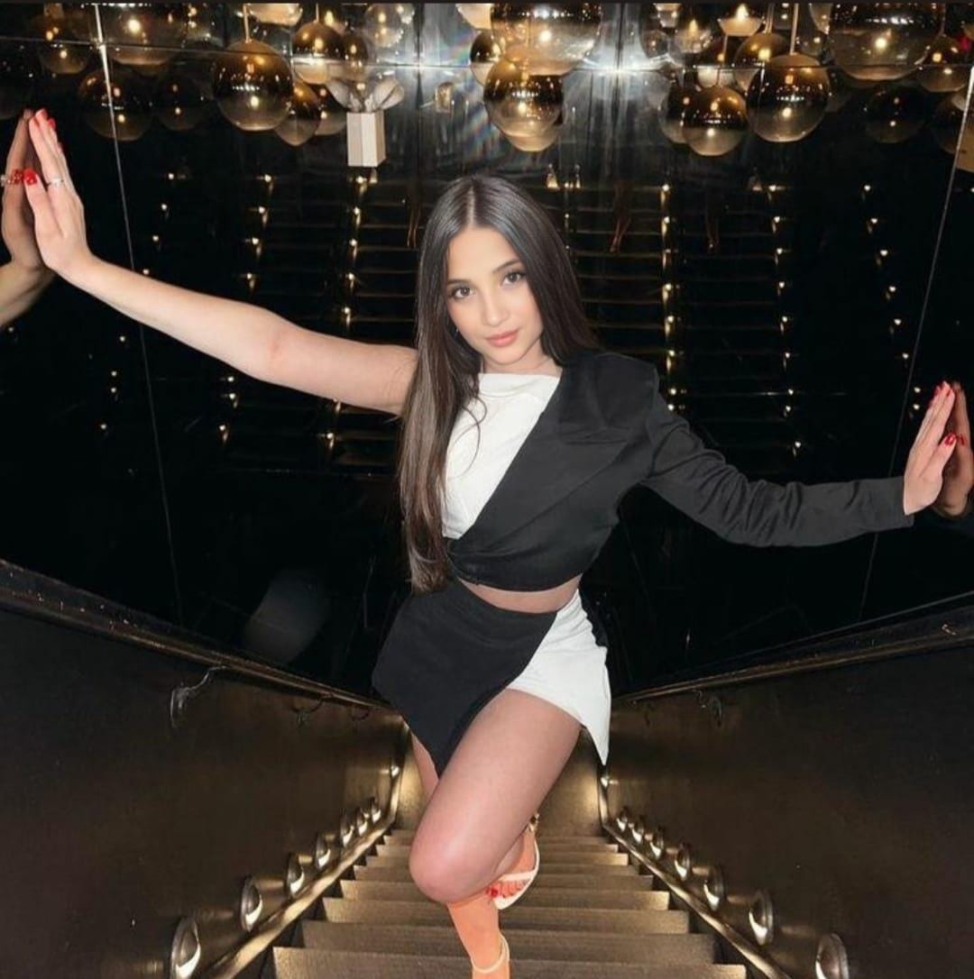 Neha kolkata escorts